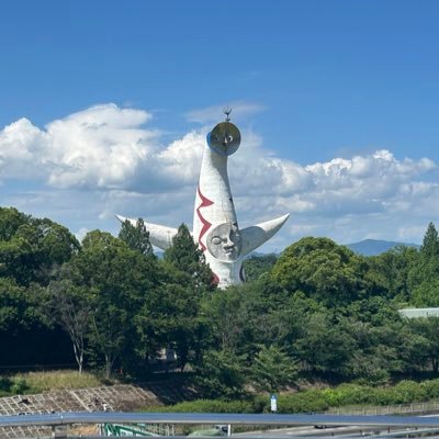 ←太陽の塔です